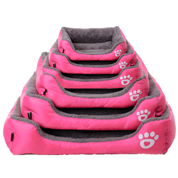 Warm Nest For Pets In Winter - Comfortable Bed For Pet
